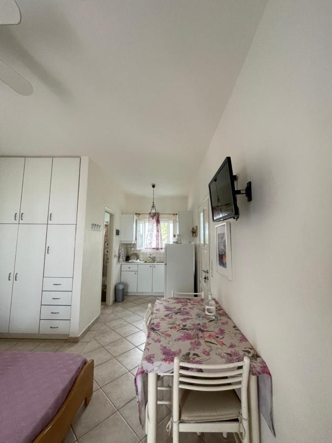 Villa Gelly'S Studios Алики Экстерьер фото